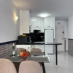 Appartement Carmen Beachfront Escape *