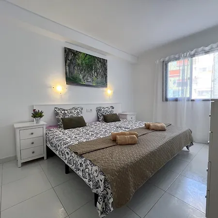 Lägenhet Carmen Beachfront Escape Los Cristianos (Tenerife)