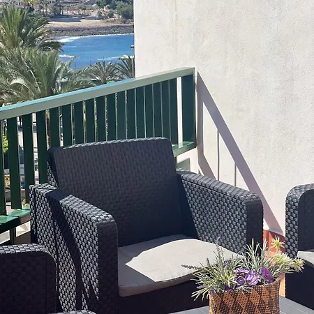 Lägenhet Carmen Beachfront Escape *