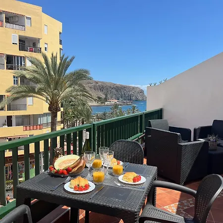 Apartment Carmen Beachfront Escape *